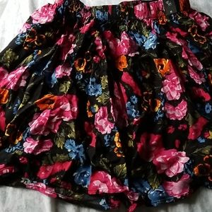 NEW Abercrombie floral skirt XS